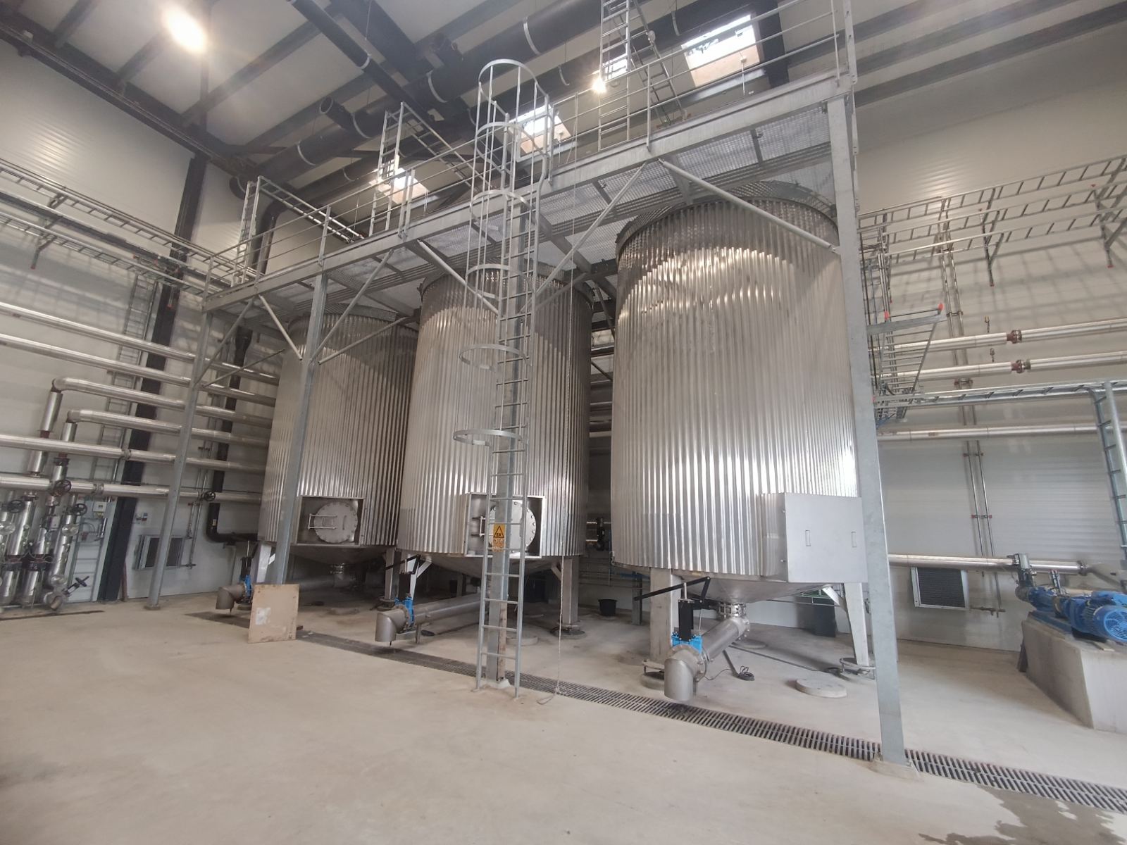 reference biogas tanks